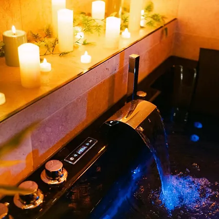 Mana - De Luxe Avec Jacuzzi Xxl * Tarare
